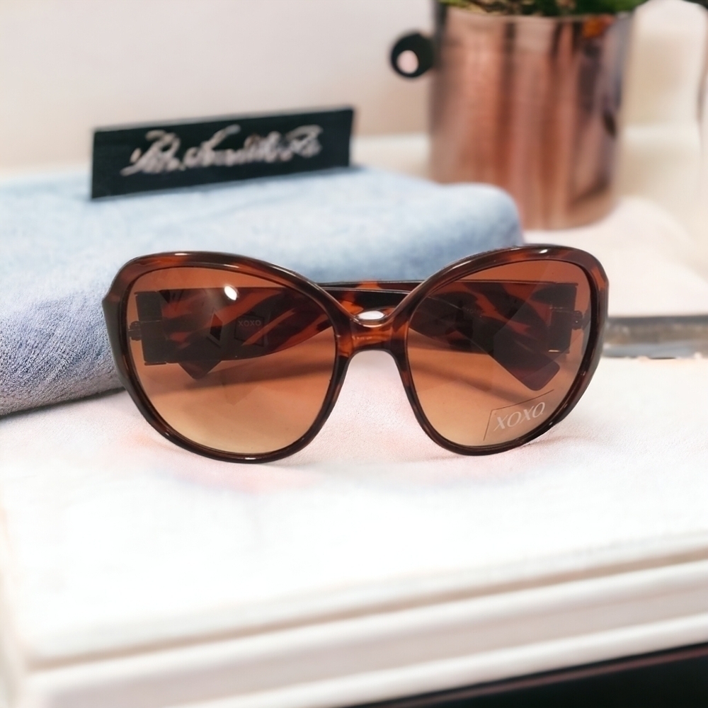 XOXO Sunglasses